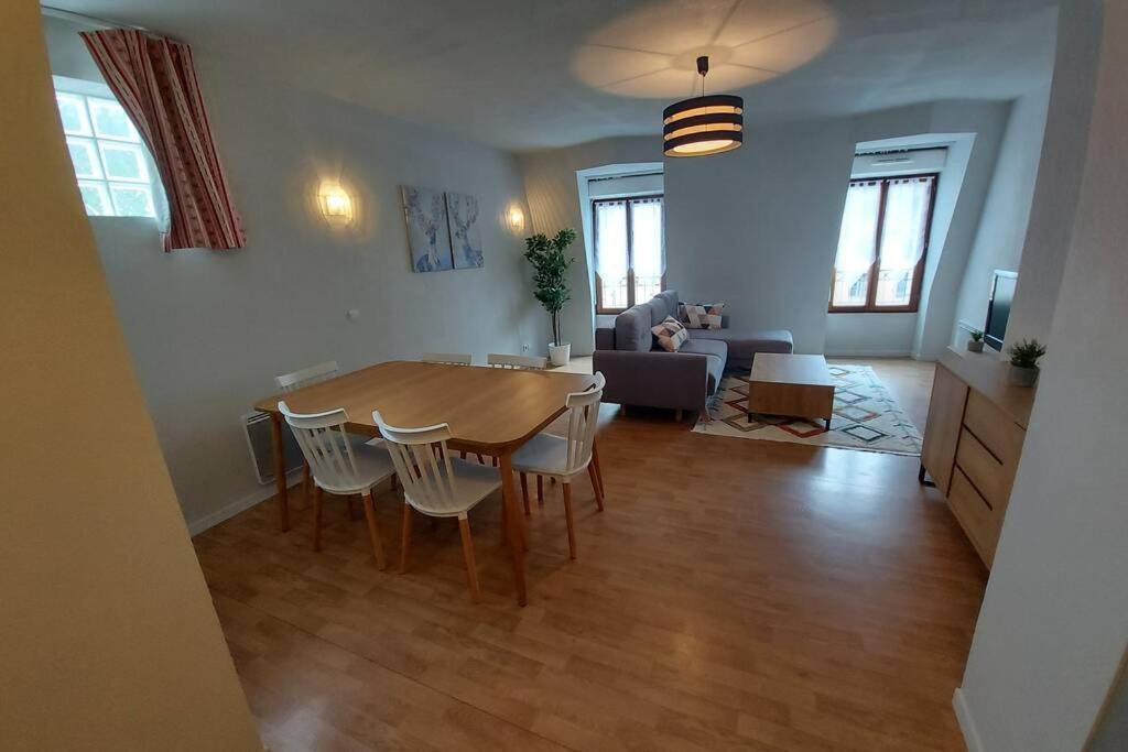Appartement Moderne, Hyper-Centre - 6/8 Pers. Bagnères-de-Luchon Exterior foto